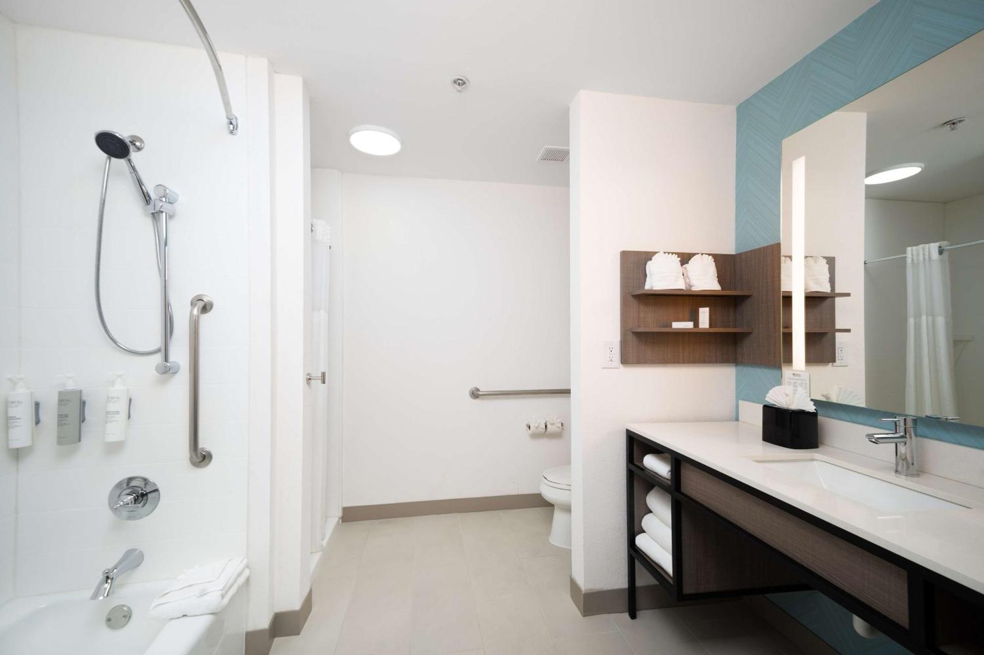 Hilton Garden Inn Houston/Clear Lake Nasa Webster Bagian luar foto